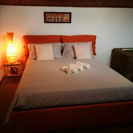 Bed & Breakfast Romantico Chalet Cantalupa